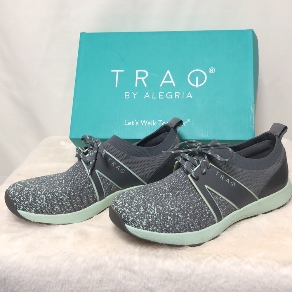 BNWT Traq slip on ladies runners by Alegria - Picture 4 of 8